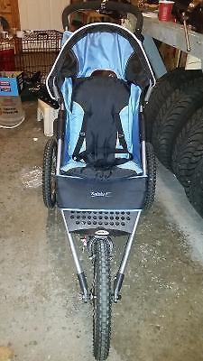 Barnd new tricycle baby stroller