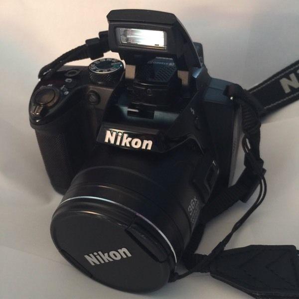 Nikon Coolpix P500