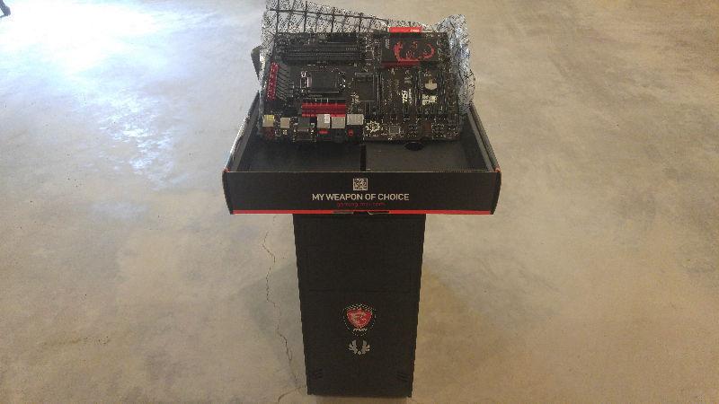 Gaming MSI Motherboard with case
