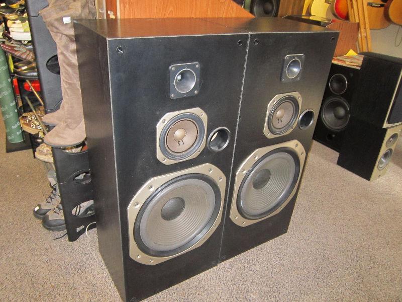 Set Of 2 100 Watt PIONEER Speakers For Sale