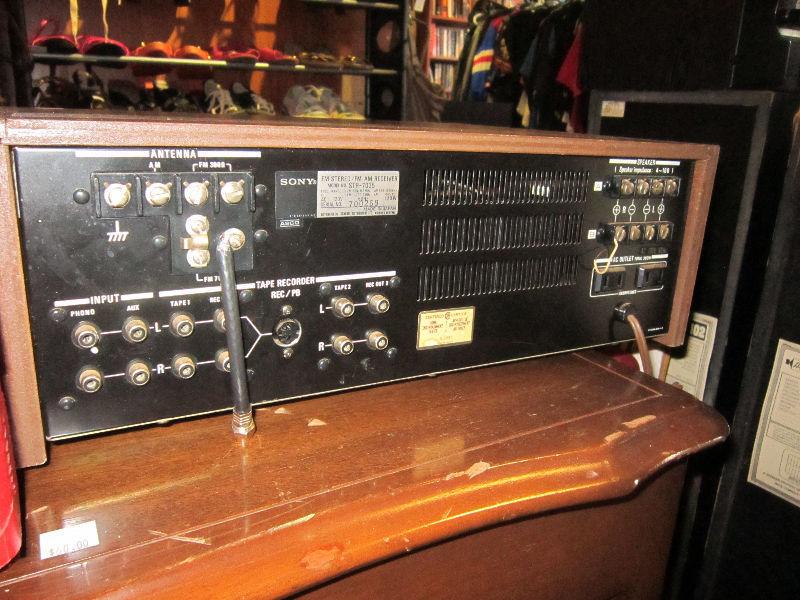 Vintage 1976 SONY AM-FM Stereo Receiver For Sale
