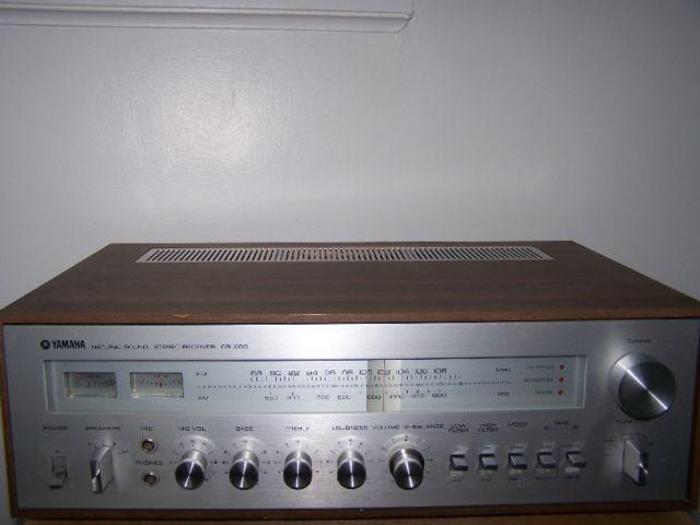 YAMAHA CR-600 NATURAL SOUND STEREO RECEIVER