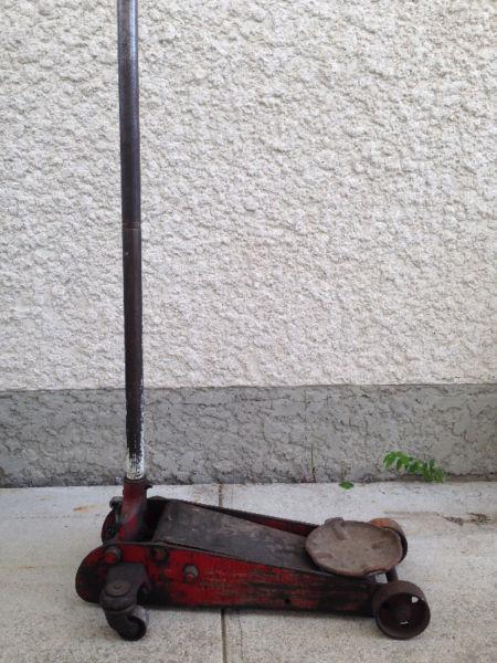 Heavy Duty Floor Jack