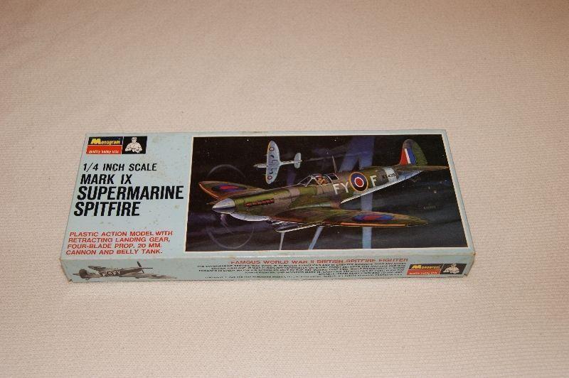 Monogram Super Marine Spitfire MK. 9 1.25 scale model kit
