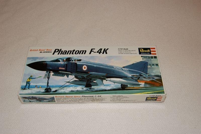 Revell British Royal Navy F4-K Phantom 1.72 scale model kit