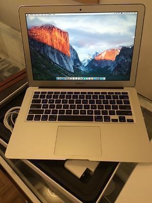 Selling 2014 macbook air,intel i5, 4GB ram, excellent condition