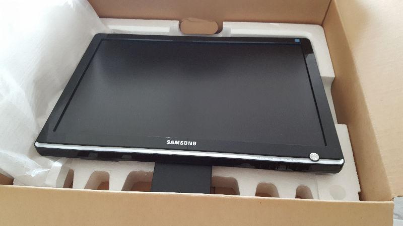 Samsung Monitor 21.6