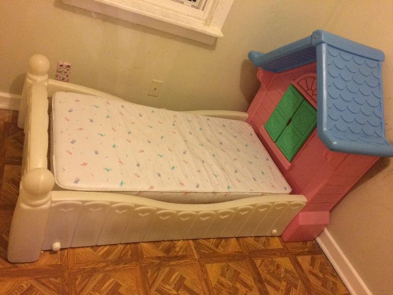Little Tikes Fischer-Price Cottage House Toddler Bed