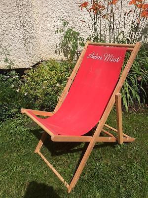 COOL CLOTH AND WOODEN LOUNGER - RETRO LOOK - $10