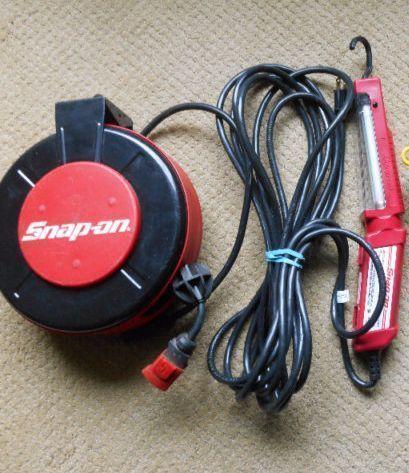 Snap-On Retractable Light & Power Cord & EXTRA