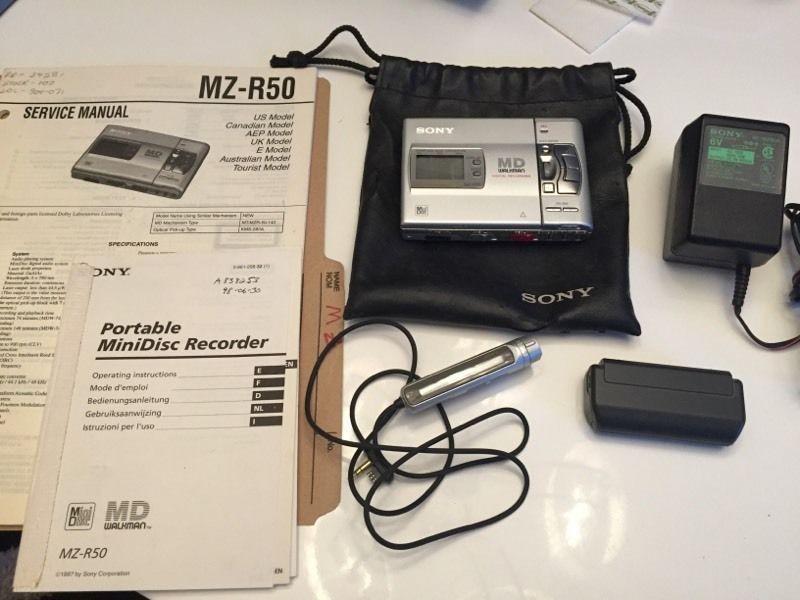 Sony Portable MiniDisc Recorder MZ-R50