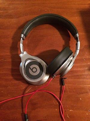 Executive Beats By Dre Noise Cancelling Headphones