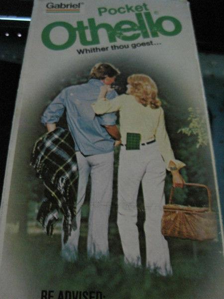 Vintage 1977 Othello Pocket Game