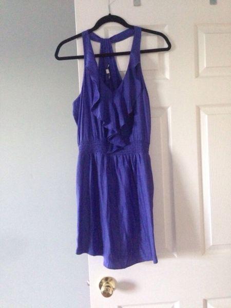 Never/barely worn women's clothes!!! Like new!