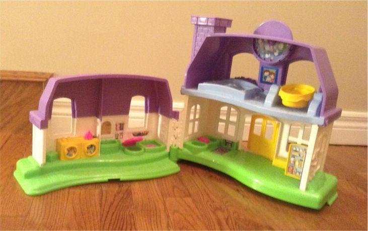 Fisher price little people house