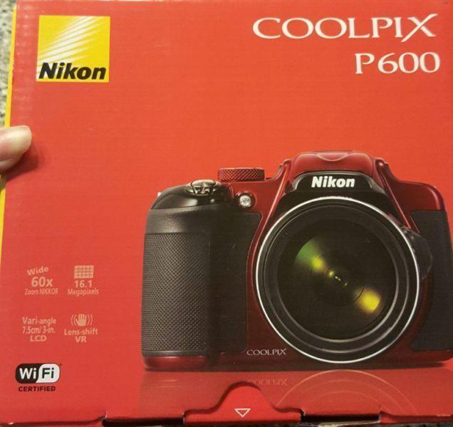 Nixon Coolpix 600