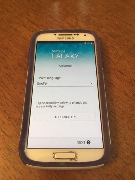 Samsung Galaxy S4 with Otterbox Koodo