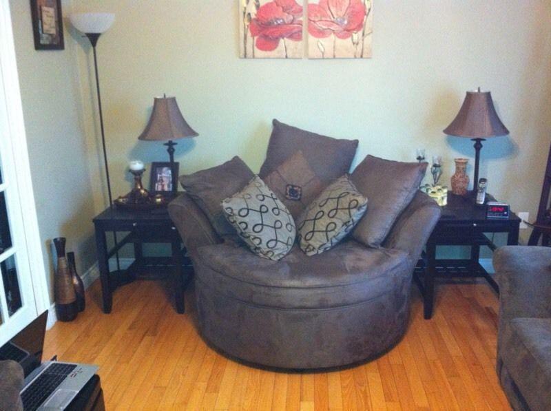 Cuddle Chair For Sale $500 firm next to Avalon Mall