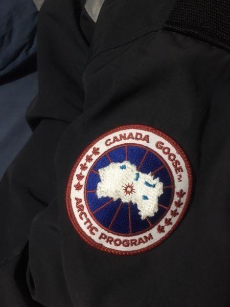 Canada goose jacket XL
