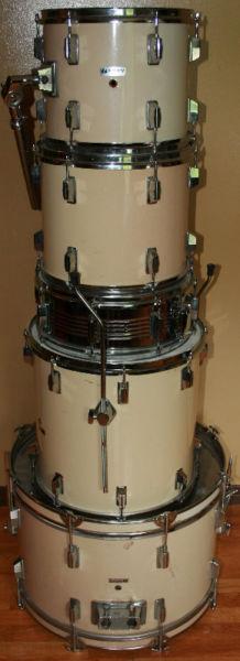 5 Piece Wesbury Drum Kit
