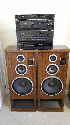 Technics 4 component stereo with big Tower Speakers