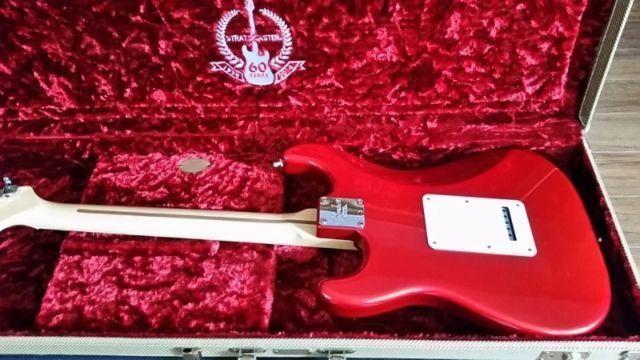 REDUCED!!! 2003 Fender Stratocaster American Standard