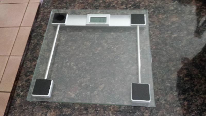Glass personal scale