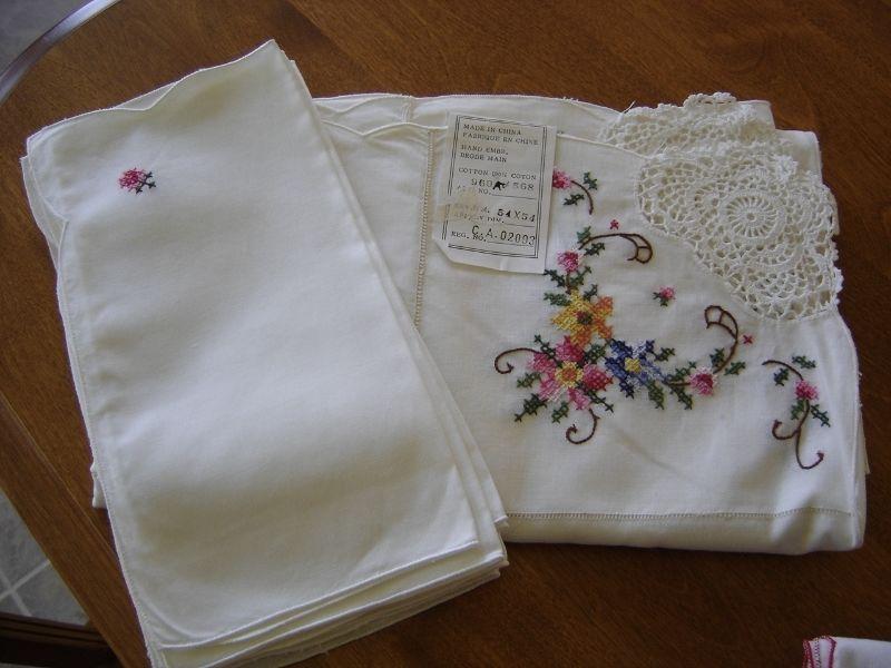 New hand embroidered tablecloth and napkin set