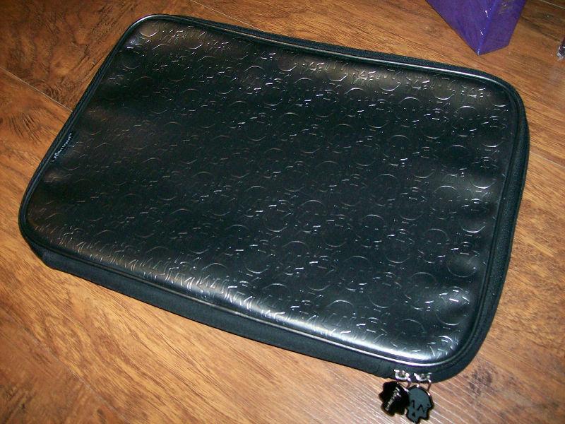 New Laptop Case, designed to fit laptop with 15-16 inch screen