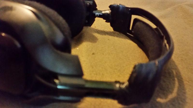 Astro A-40 2013 Gaming headset used but works great