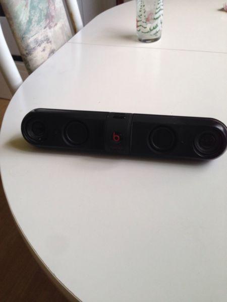 Beats pill by dr dre