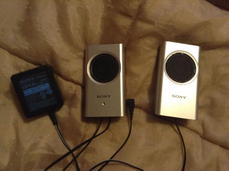 Sony speakers ,like new, great sound!