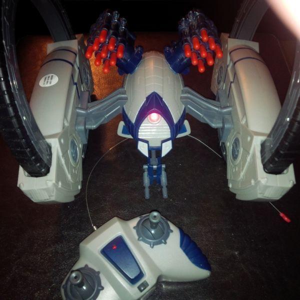 Star Wars The Clone Wars Radio Control Hailfire Droid
