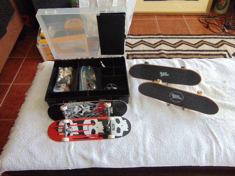 Tech Deck Set with Accessories