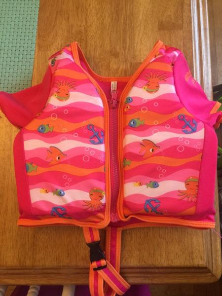 SwimSchool Vest with Short Sleeves and Crotch Strap