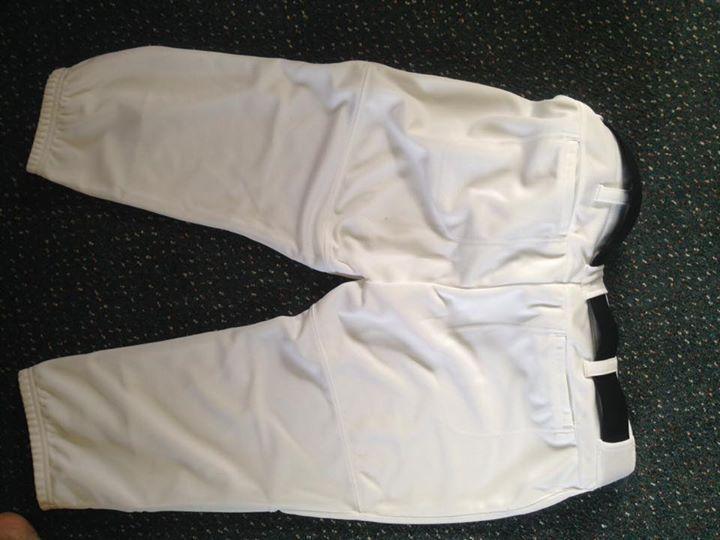 Under Armour Ladies XL Softball Pants & Belt