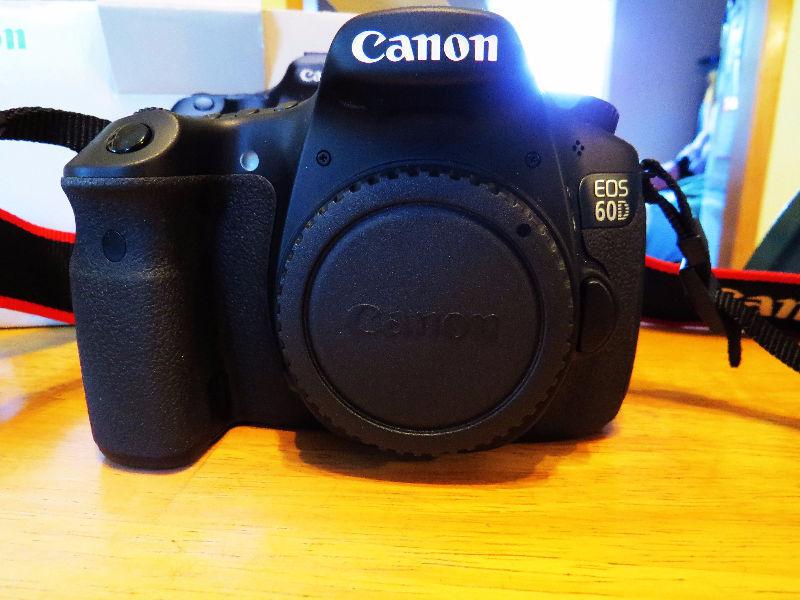 Canon 60d Body,2 extra Batteries,Charger,Box,Books,cds Cords