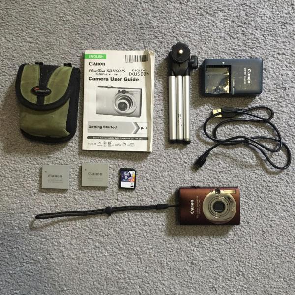 Canon PowerShot SD1100 w/ Many Accessories