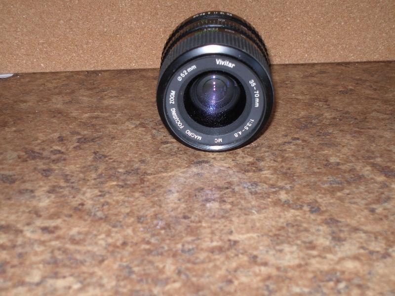 35 mm Vivitar 35-70mm Marco Focusing zoom lens