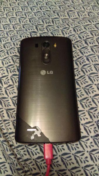 32 GB LG G3 (LG-D852) with gold flip case --- Pick up only!