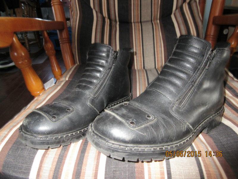 mens motorcycle boots size 9