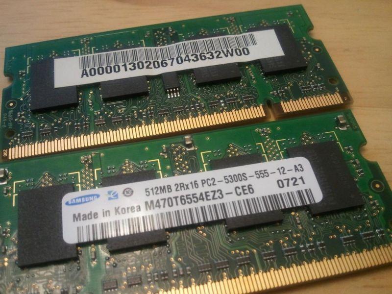 NEW PRICE 2 x Samsung 512MB PC2 5300 DDR2 SODIMMs
