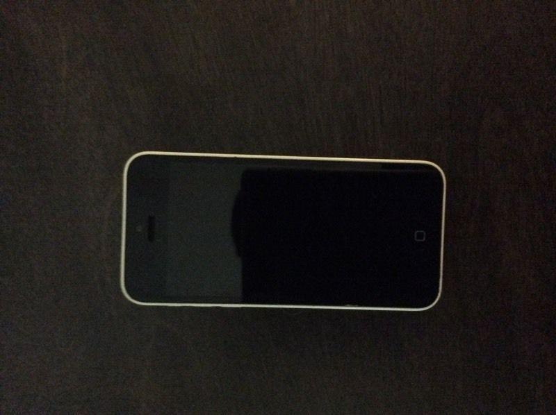 Mint condition used I phone 5 c 8gb
