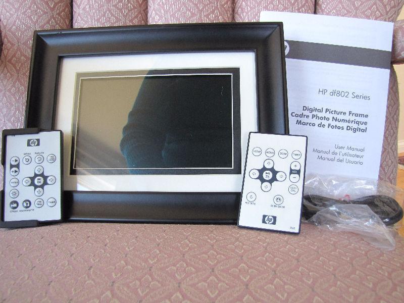 Digital Picture Frame- Excellent Condition!