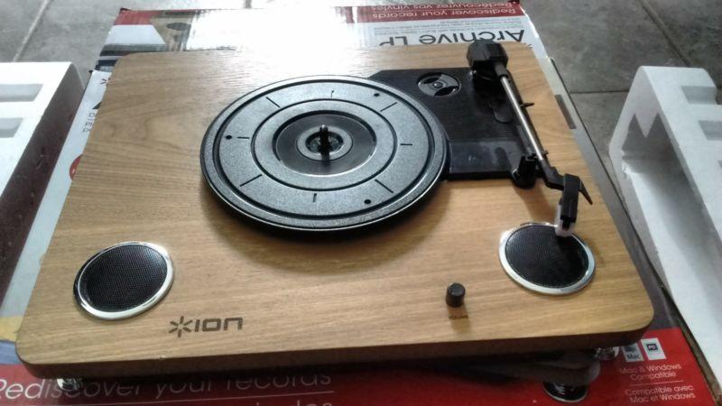 *For Sale* ION LP Turntable (mint) - $ 75