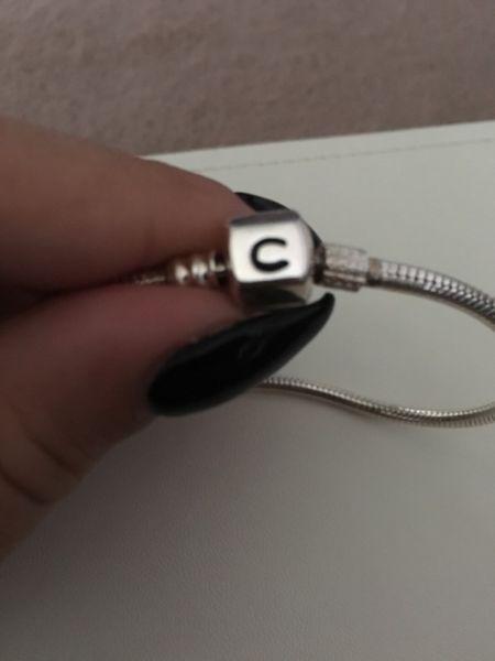 Chamilia bracelet WITH BOX