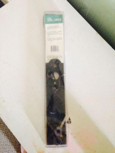 Lawn and Garden Universal Dethatching Lawnmower Blade (New)