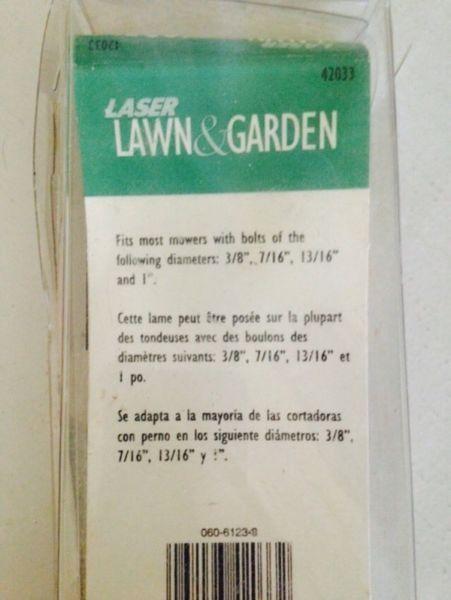 Lawn and Garden Universal Dethatching Lawnmower Blade (New)