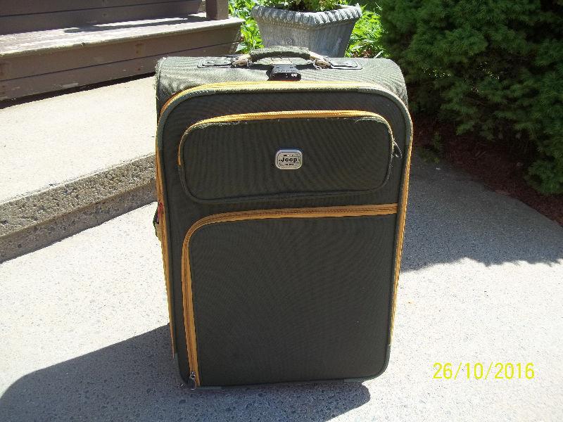 Medium Size Expandable Suitcase/Travel Bag (Jeep)