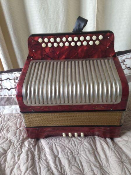FOR SALE!! HOHNER CORSO 2 ROW G/C